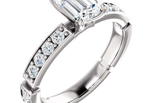 Estructural Accented Diamond Ring para tu anillo de compromiso en Monterrey